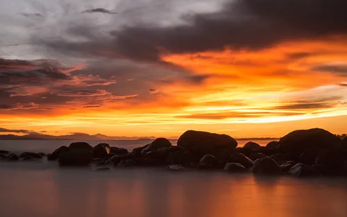 Highlands Volcanoes and Tropical Beaches